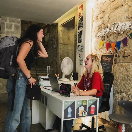 Onefam Ribeira Hostel Porto Luaran gambar