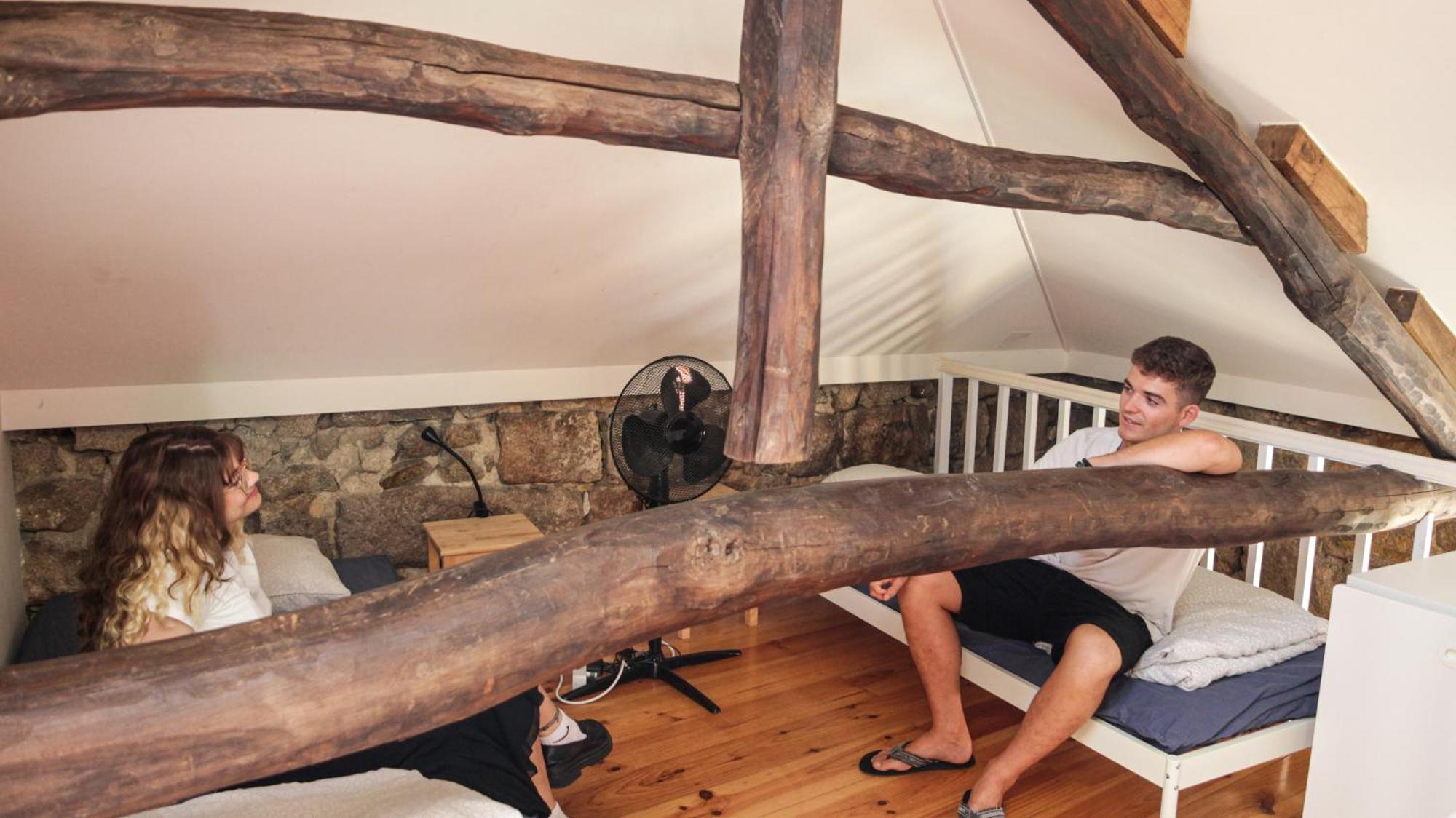 Onefam Ribeira Hostel Porto Luaran gambar