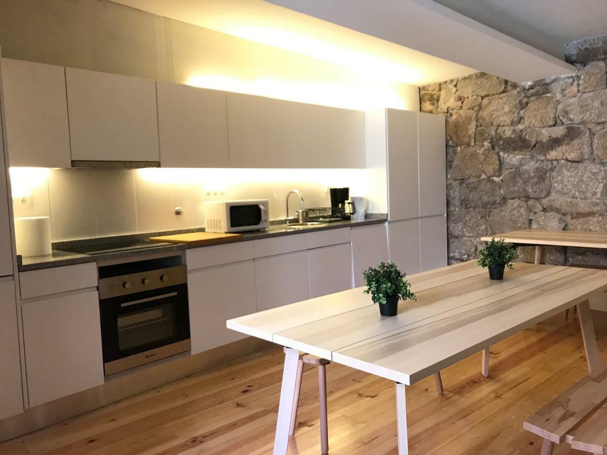 Onefam Ribeira Hostel Porto Luaran gambar